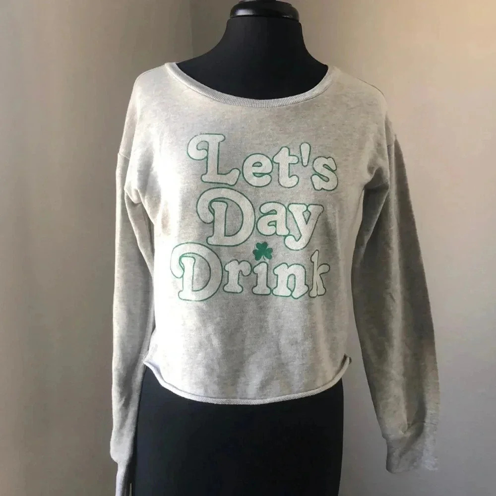 St.‎ Patrick’s Day Cropped Sweatshirts Let’s Drink complete with cute clover